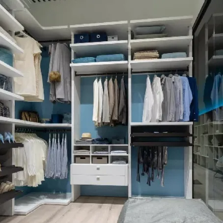 Cabina Armadio in laminato Bianco e laccato cielo NC403 di Moretti Compact