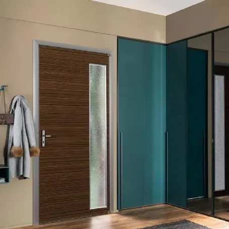 Armadio per ingresso con ante battenti in laccato opaco color pavone e specchio NC307 di Moretti Compact